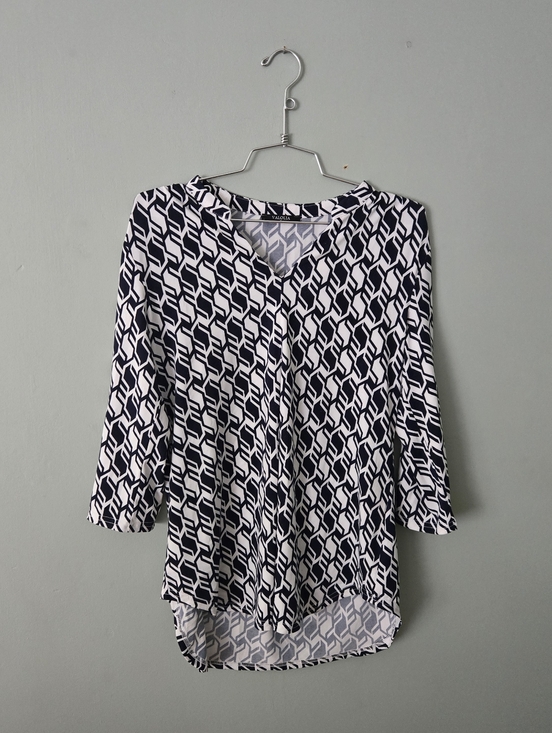 Tops - Valolia Geometric 3/4 Sleeve Abstract Print Black & White Blouse Tunic Top, sz M